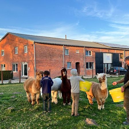 De Smishoeve Met Kinderpret, Dieren En Wellness Heers Экстерьер фото