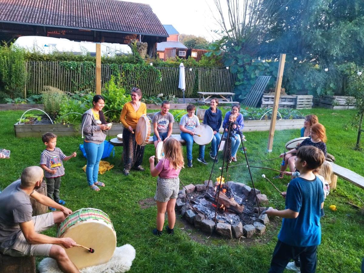 De Smishoeve Met Kinderpret, Dieren En Wellness Heers Экстерьер фото