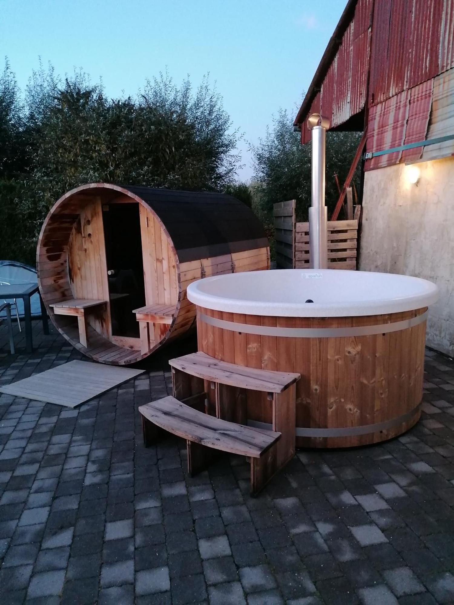 De Smishoeve Met Kinderpret, Dieren En Wellness Heers Экстерьер фото