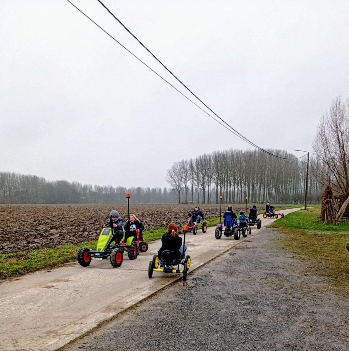 De Smishoeve Met Kinderpret, Dieren En Wellness Heers Экстерьер фото